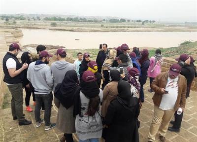 نمایندگان تعدادی از دفاتر مسافرتی از جاذبه های گردشگری خوزستان دیدن کردند
