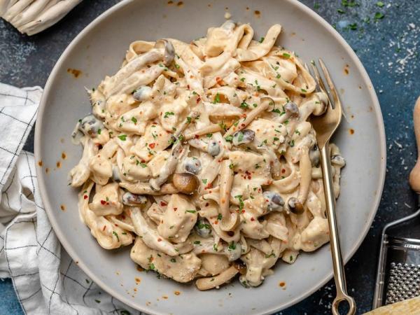 طرز تهیه پاستا ساده با مرغ و سس خامه ، پاستای آسان 30 دقیقه ای